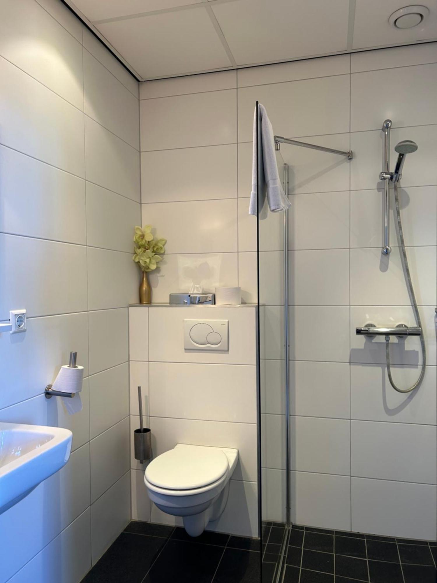 Het Wapen Van Rhoon Exterior foto